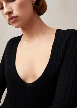 Alve Black Tricot Maxi Dress