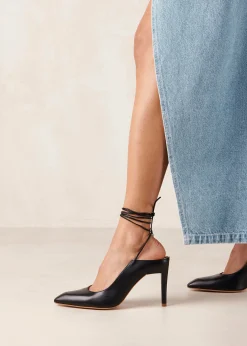 Avery Black Leather Pumps