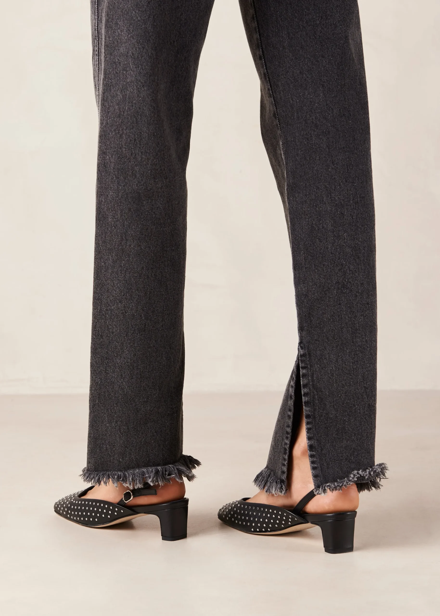 Lindy Studs Black Leather Pumps