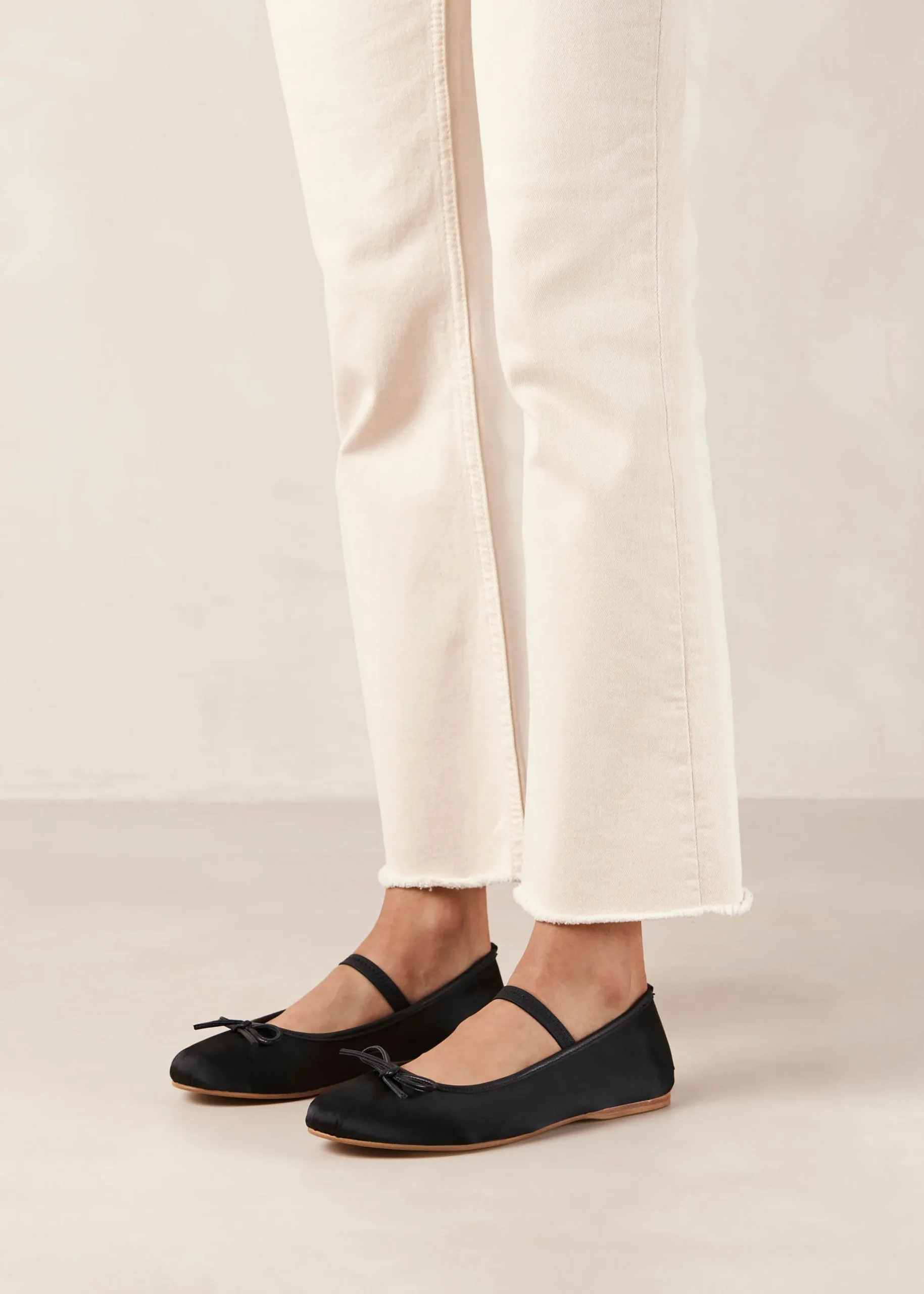 Odette Black Ballet Flats