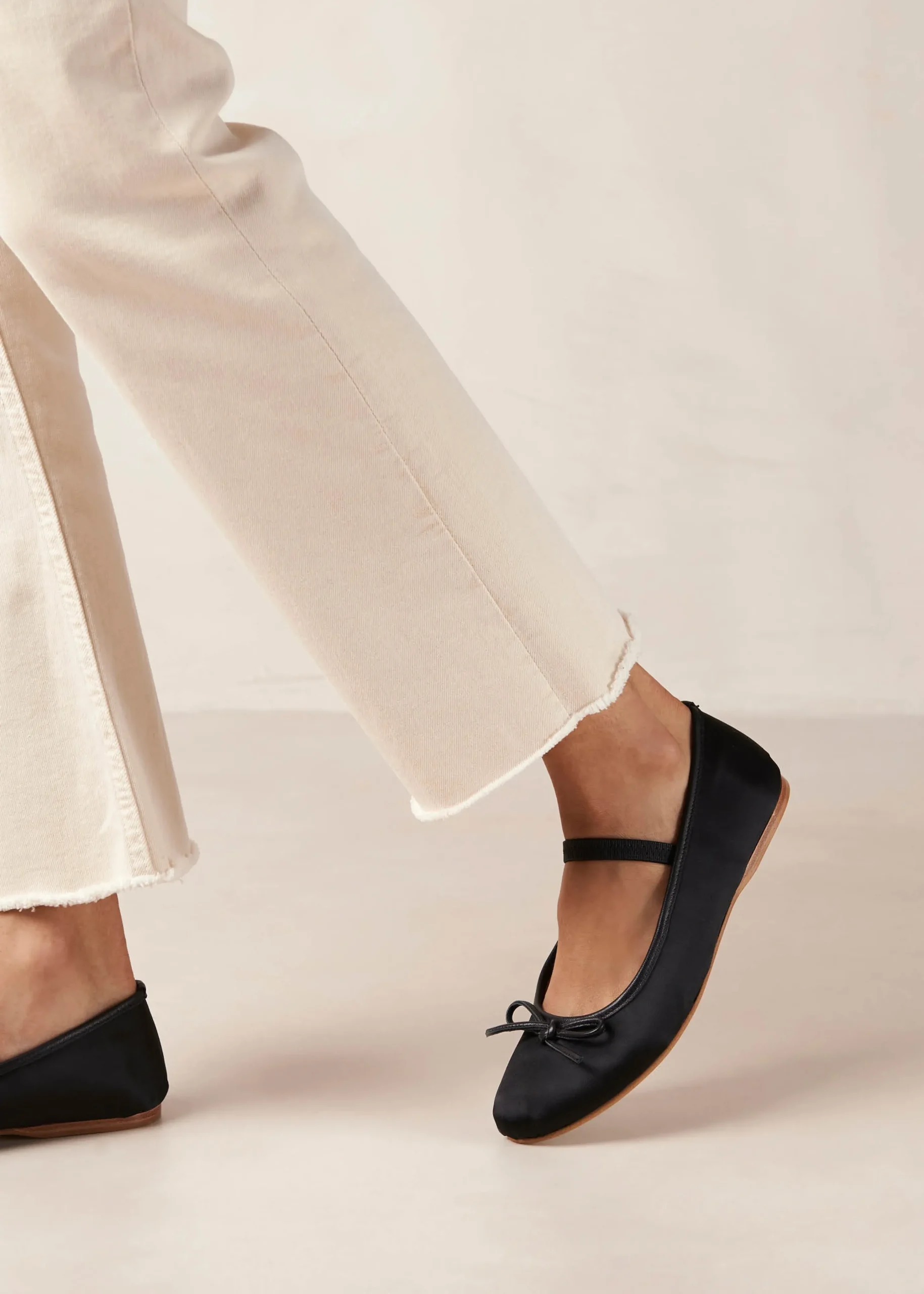 Odette Black Ballet Flats