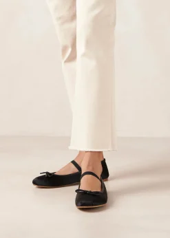 Odette Black Ballet Flats