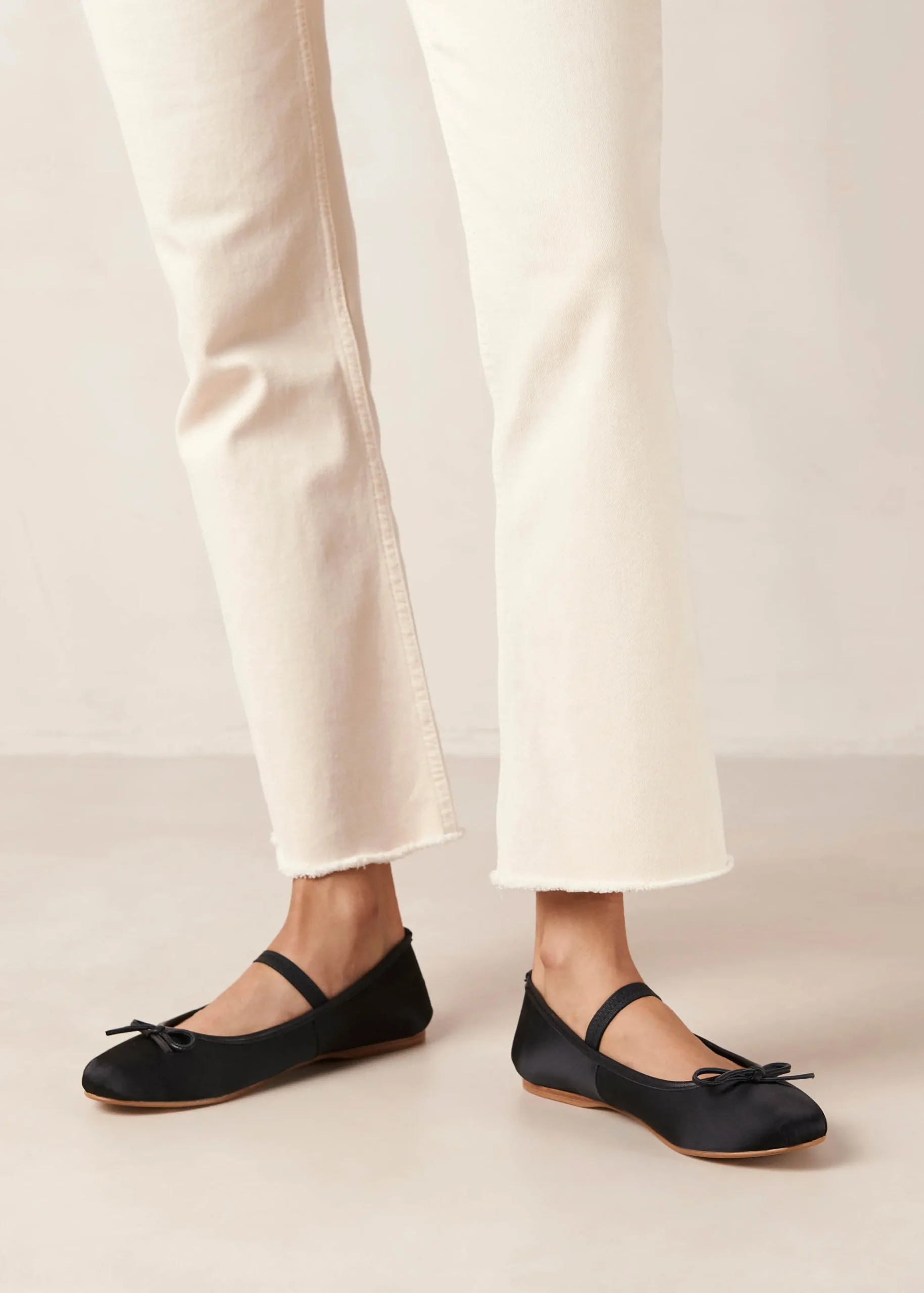 Odette Black Ballet Flats