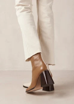 South Bicolor Camel Beige Leather Ankle Boots