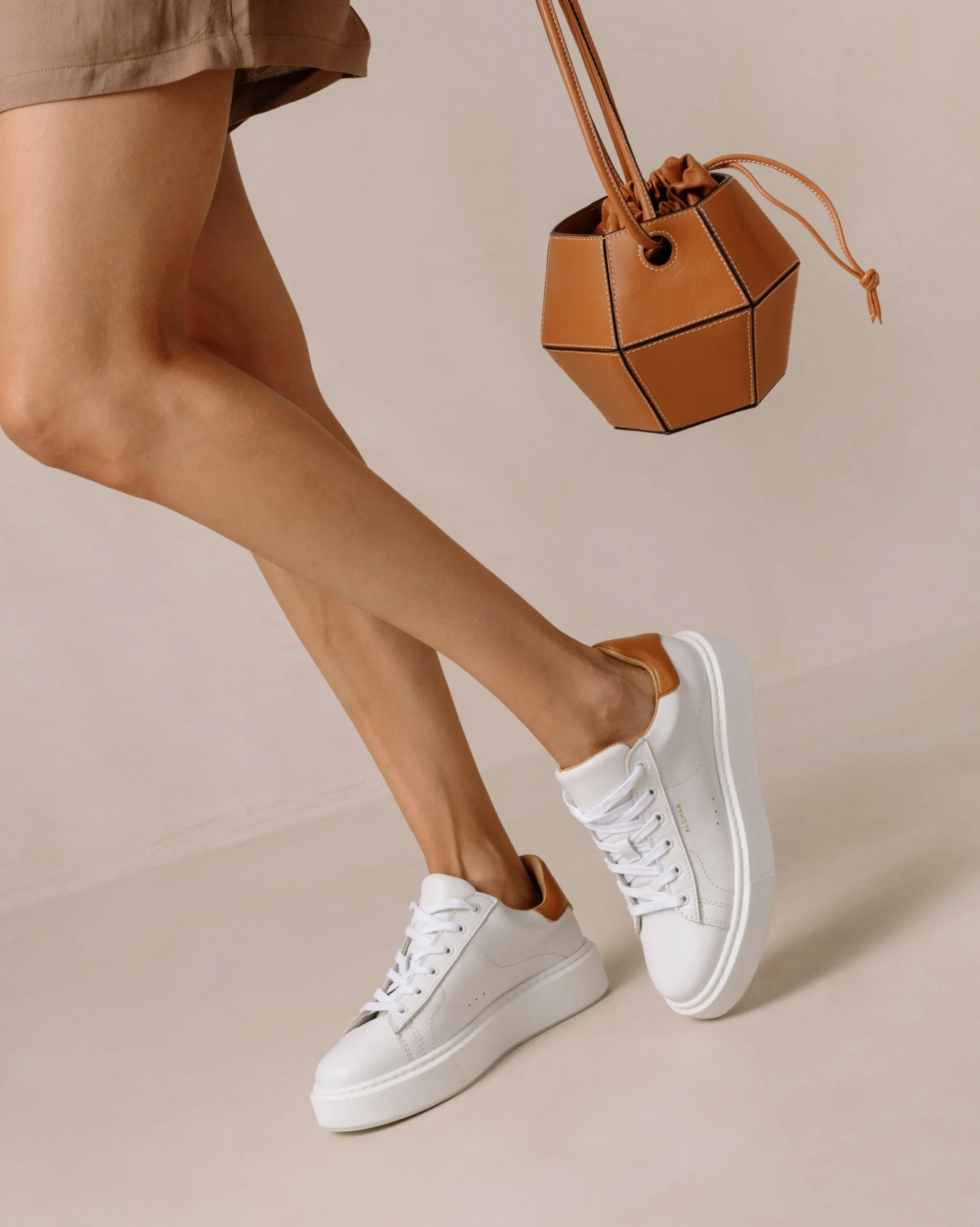 Tb.65 Bright White Tan