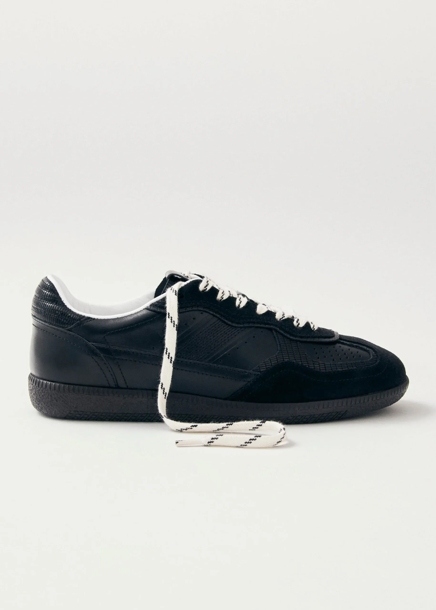 Tb.490 Rife Indo Black Leather Sneakers