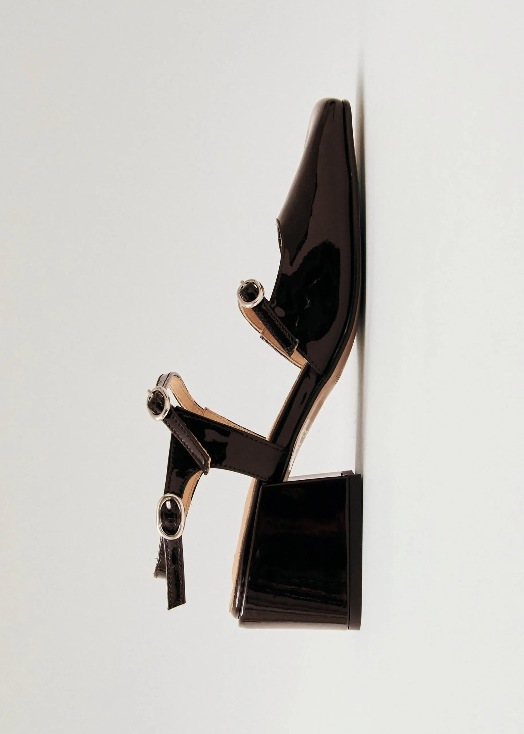 Withnee Onix Brown Leather Pumps